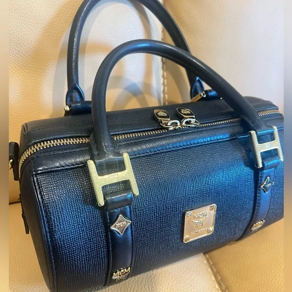 MCM Papillon Black Hand/Shoulder Bag - Picture 9 of 15